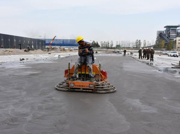 新疆伊犁建设兵团电厂炉渣固废筑路